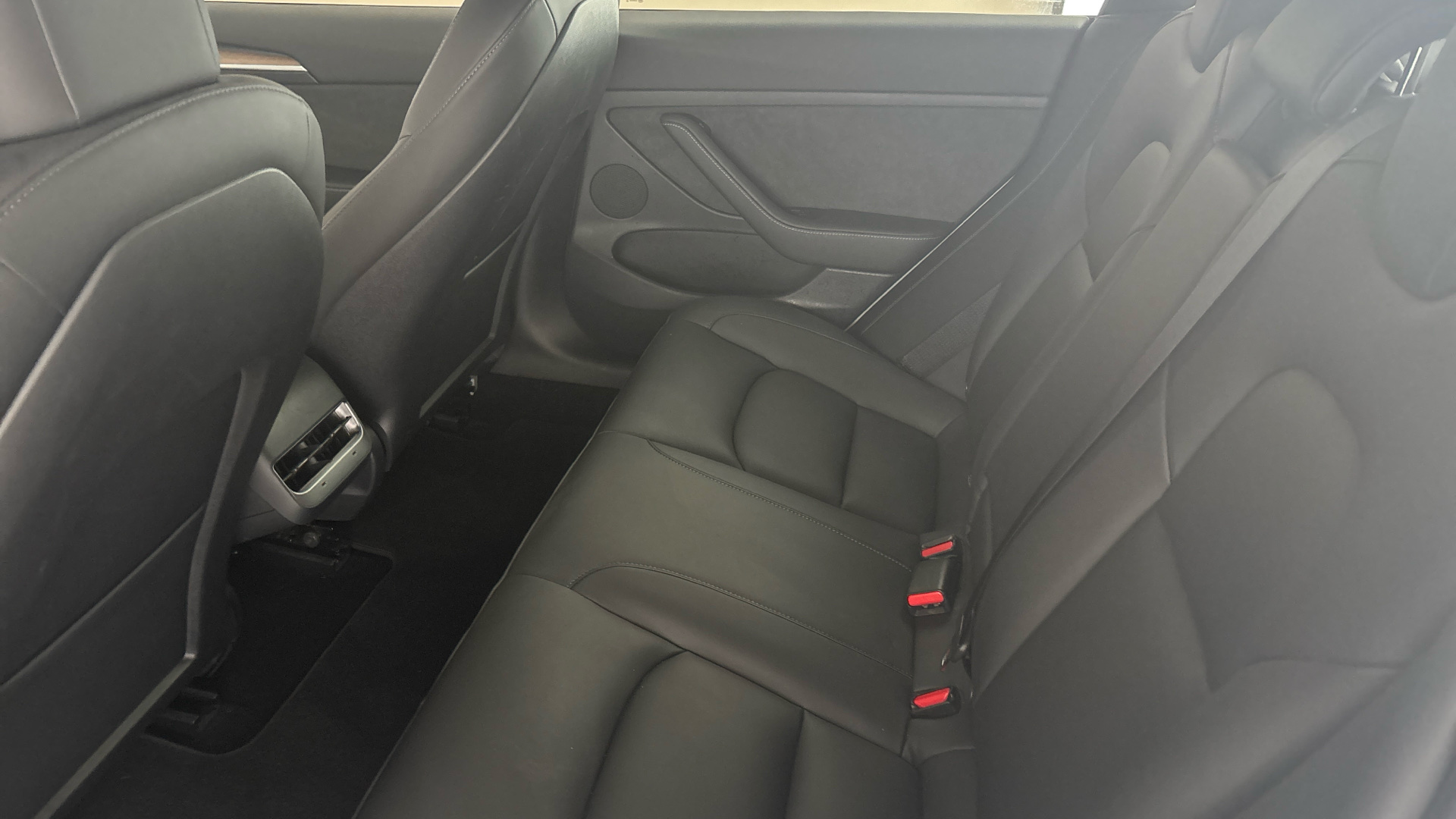 4027448 Standard Plus 4dr Auto