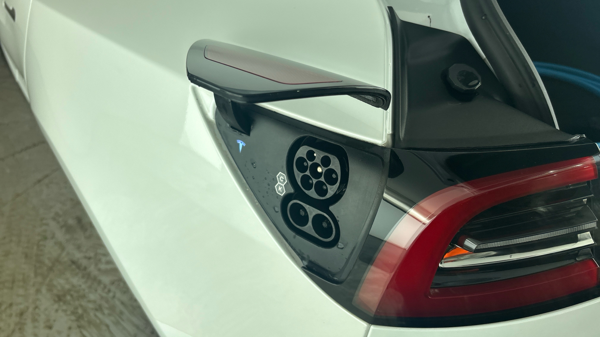 4027448 Standard Plus 4dr Auto