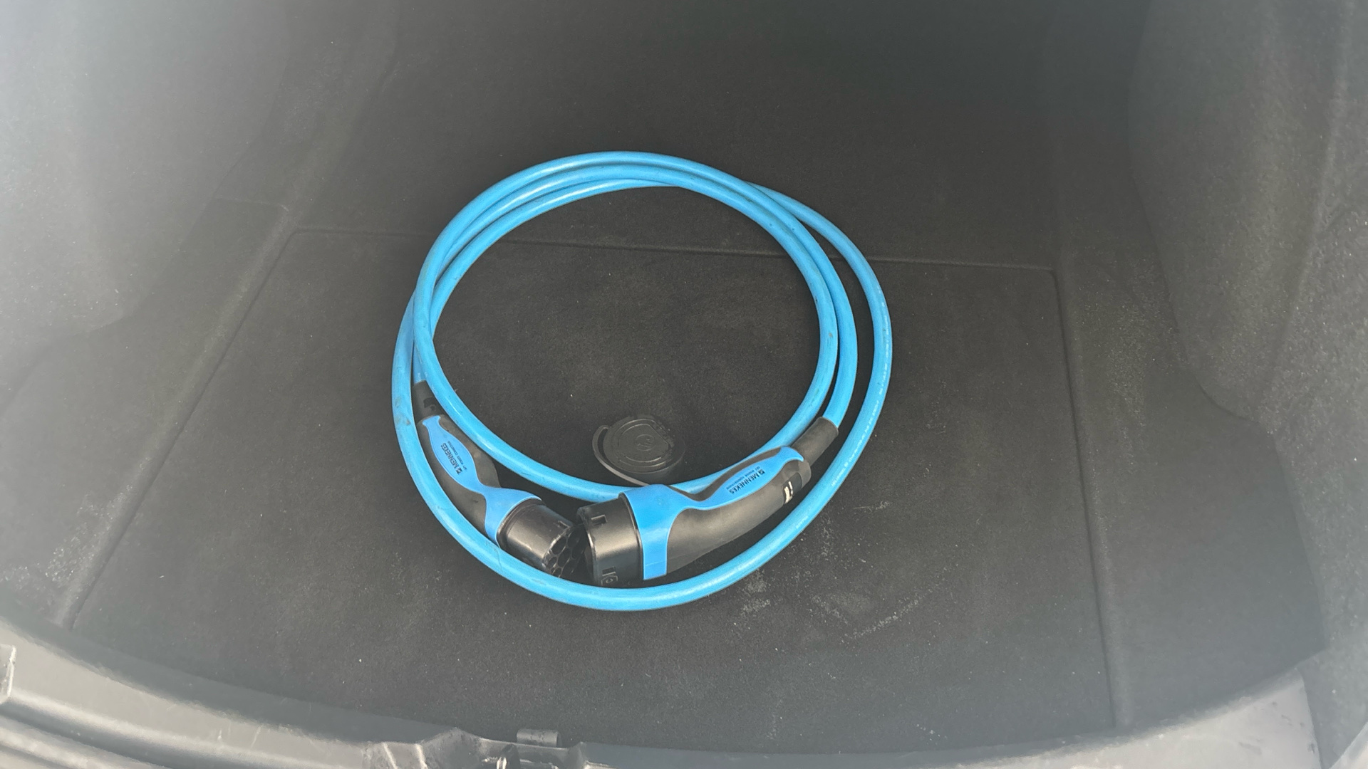 4027448 Standard Plus 4dr Auto