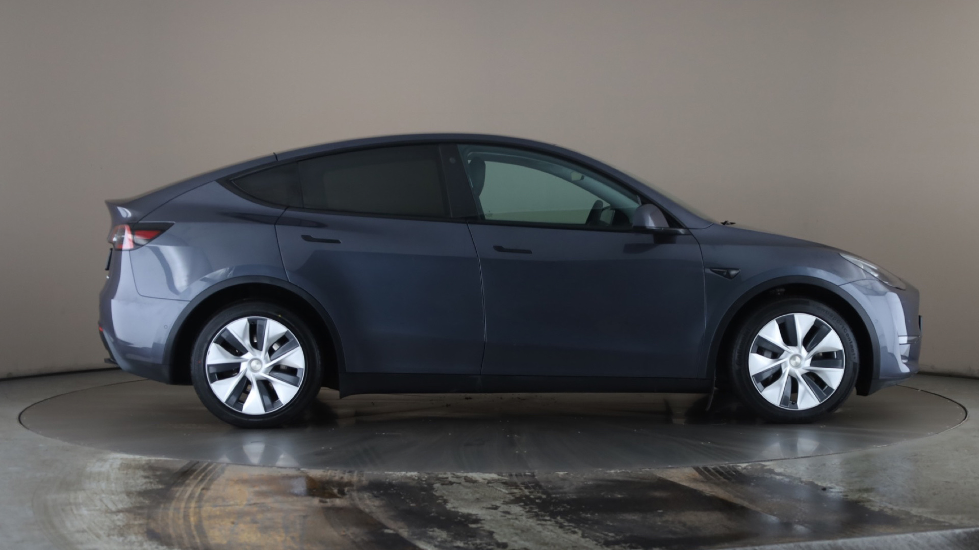 4027516 Long Range AWD 5dr Auto