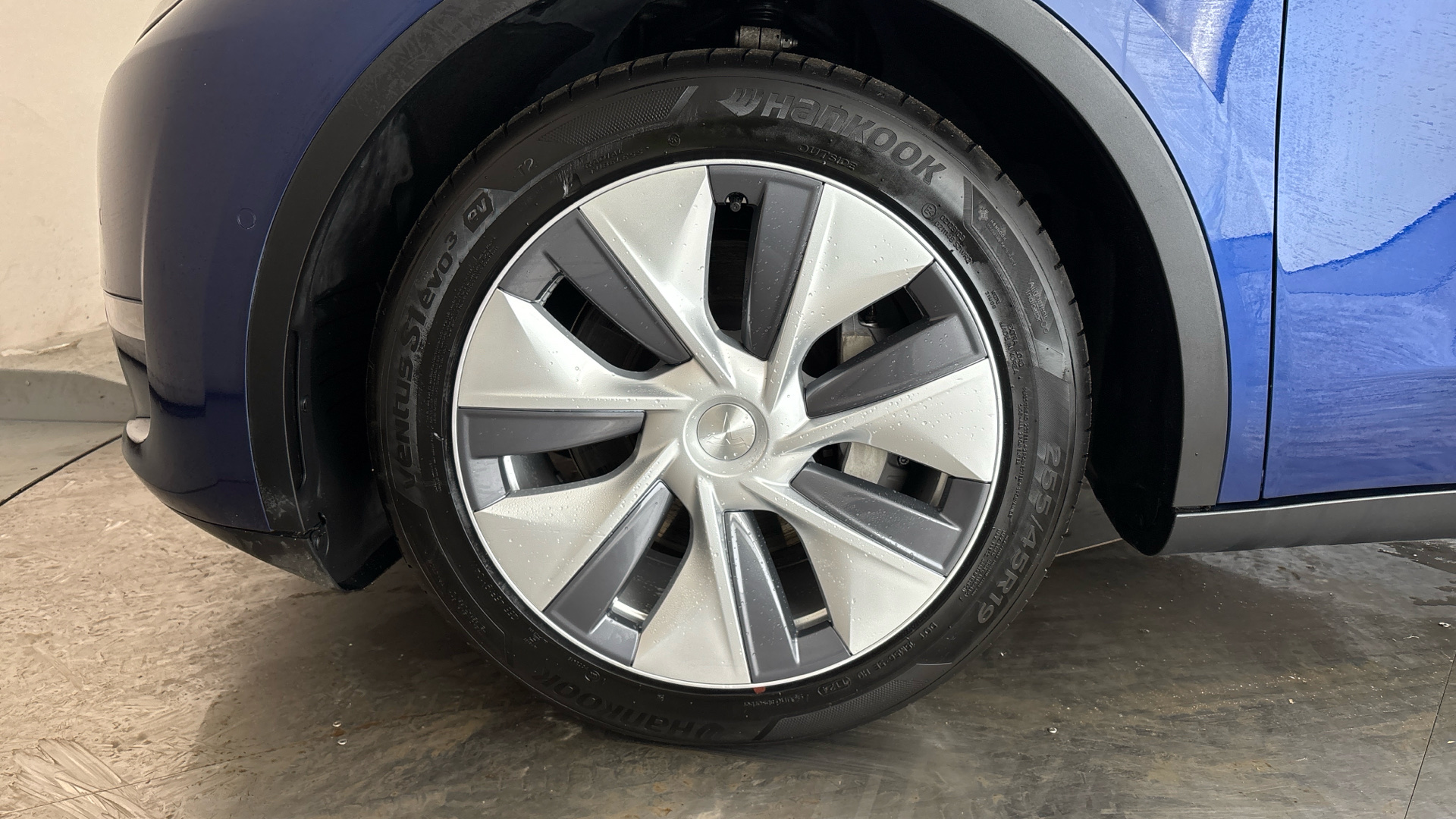 4027581 Long Range AWD 5dr Auto