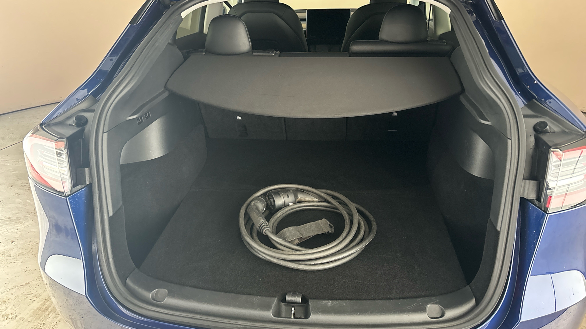 4027431 Long Range AWD 5dr Auto