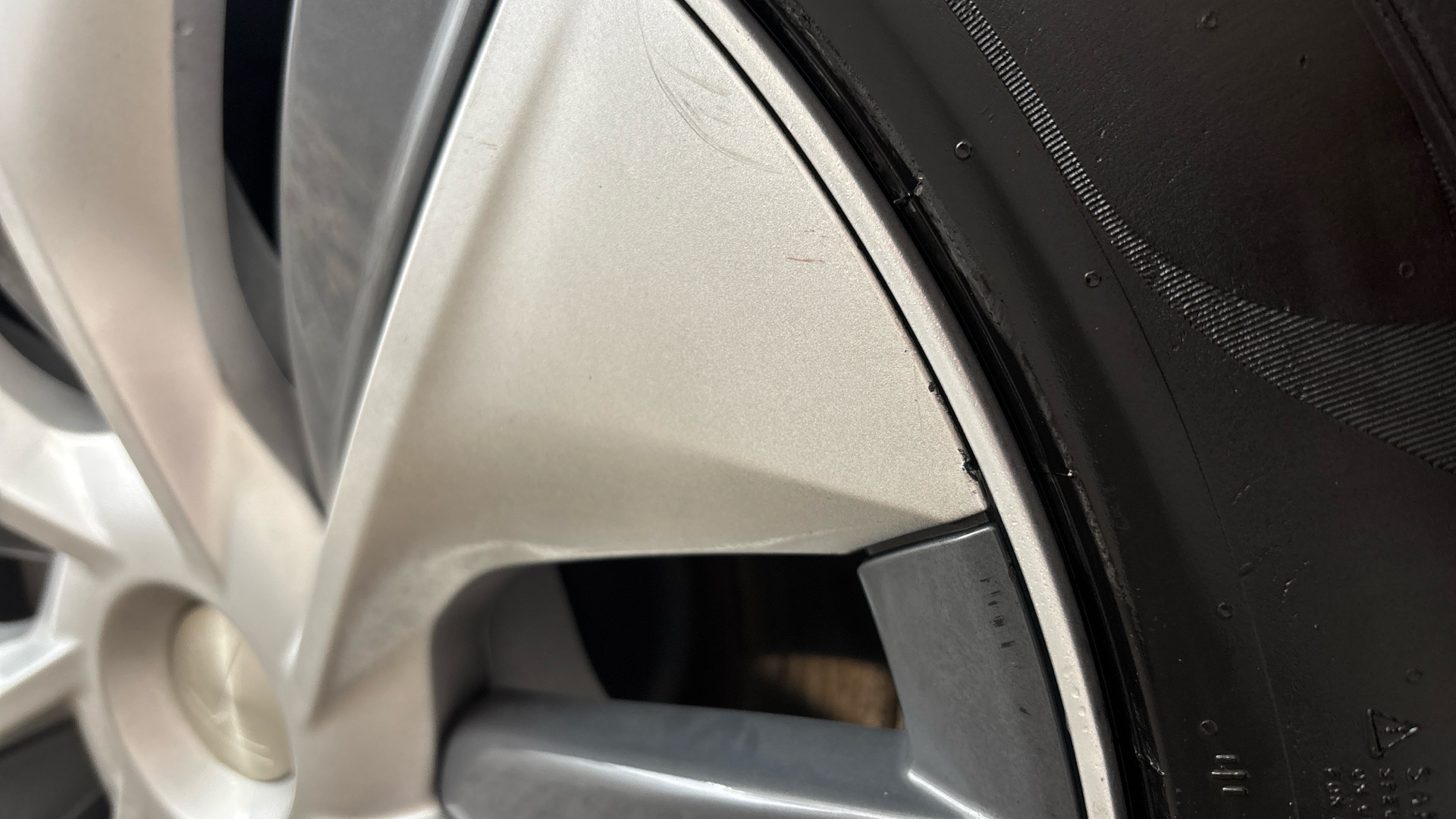 4020649 Long Range AWD 5dr Auto