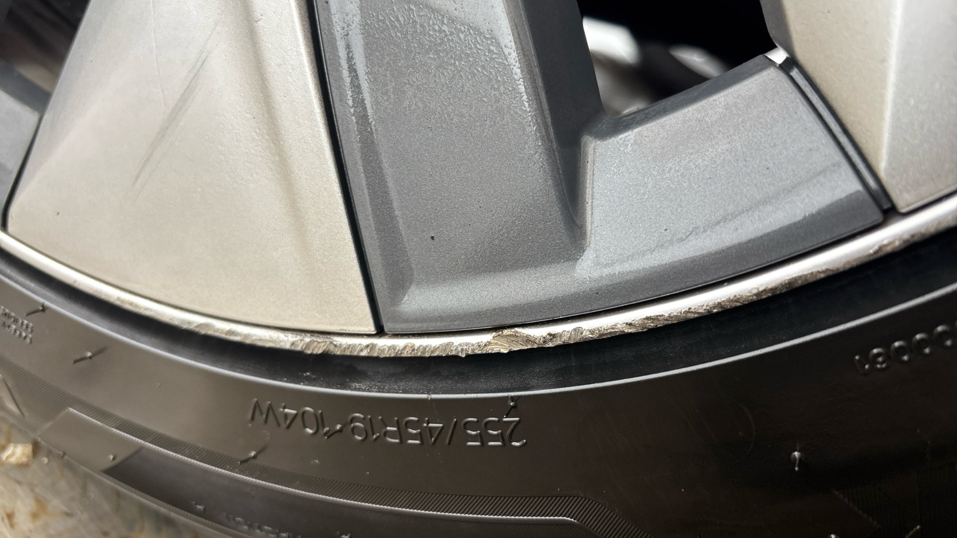 4020649 Long Range AWD 5dr Auto