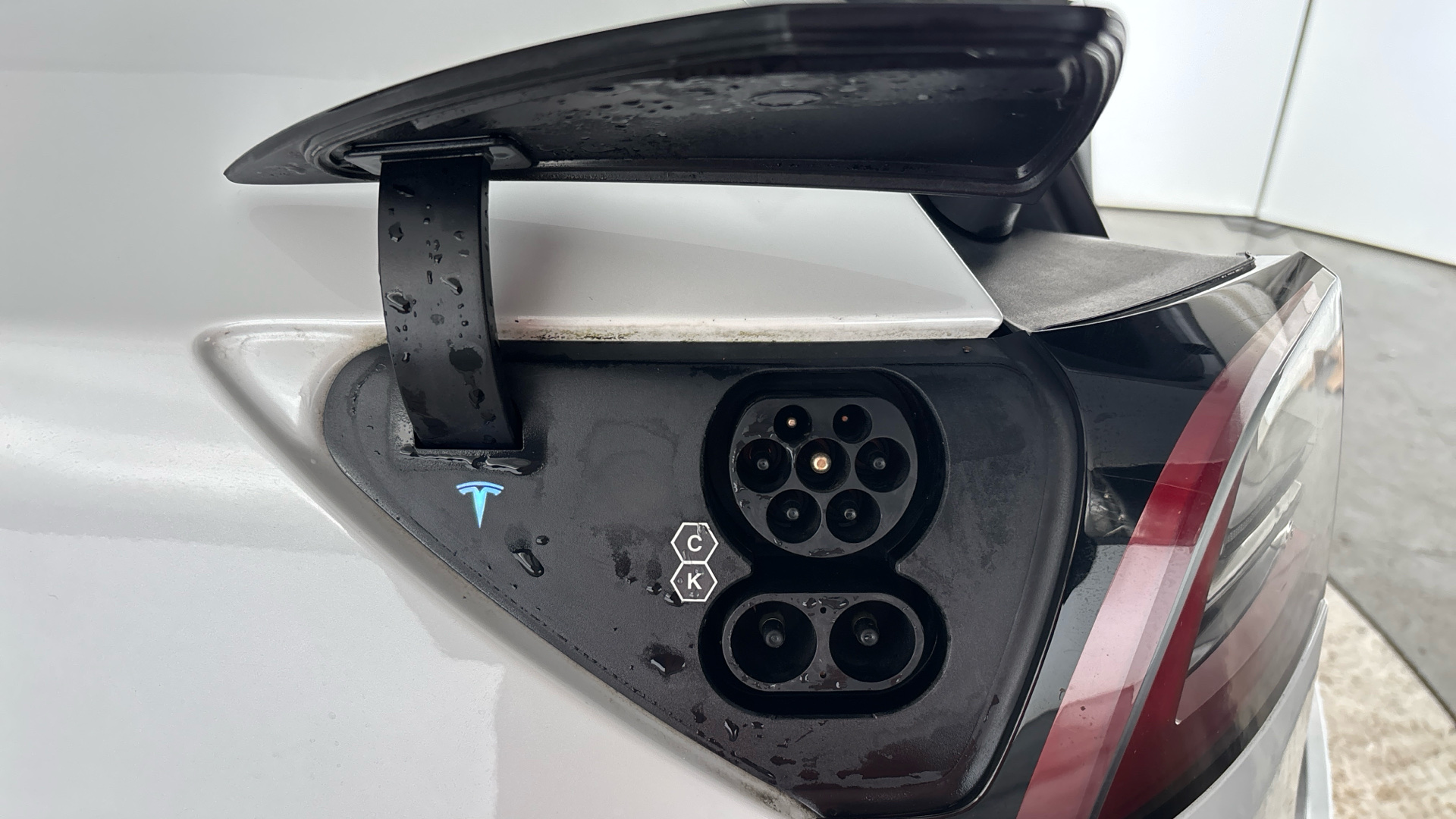 4020649 Long Range AWD 5dr Auto