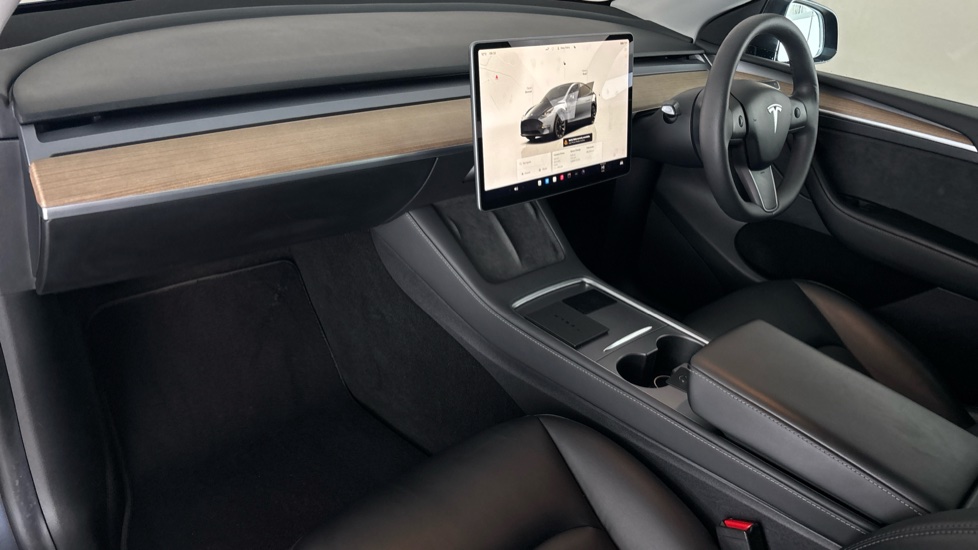 TESLA MODEL Y Image 10