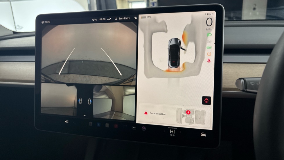 TESLA MODEL Y reverse camera