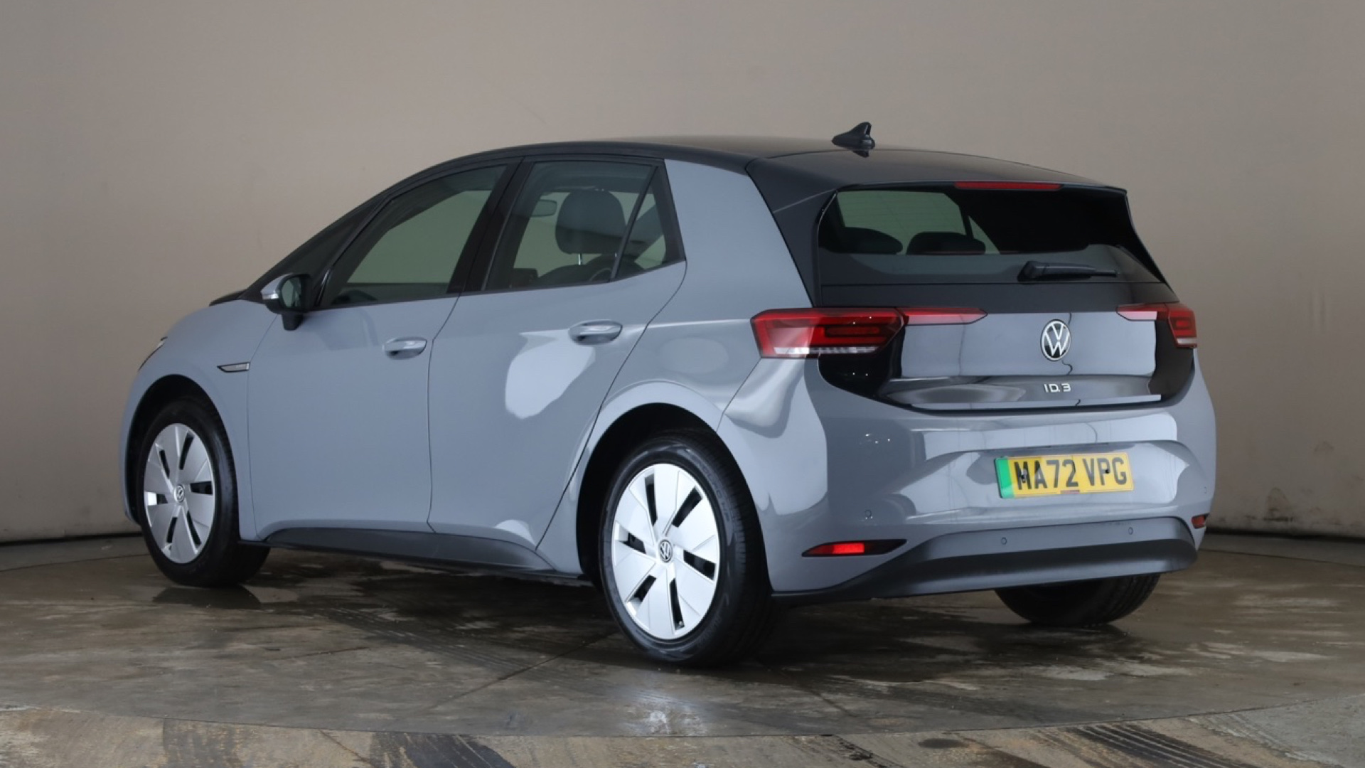 4020935 110kW Life Pure Performance 45kWh 5dr Auto