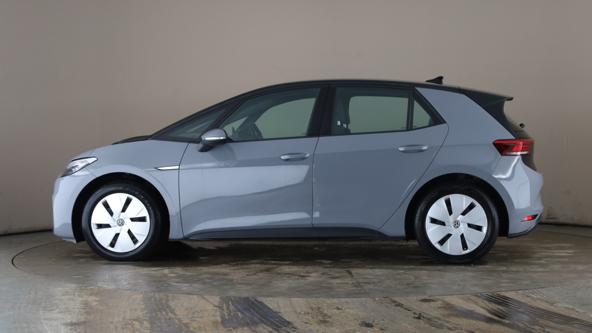 4020935 110kW Life Pure Performance 45kWh 5dr Auto