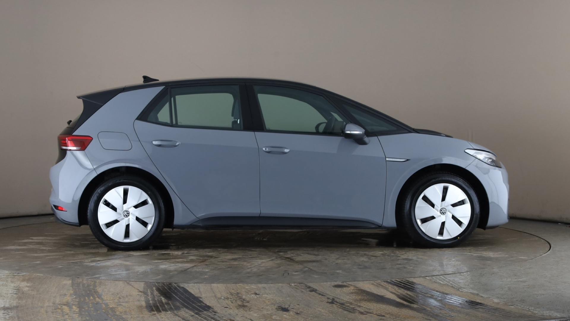 4020935 110kW Life Pure Performance 45kWh 5dr Auto