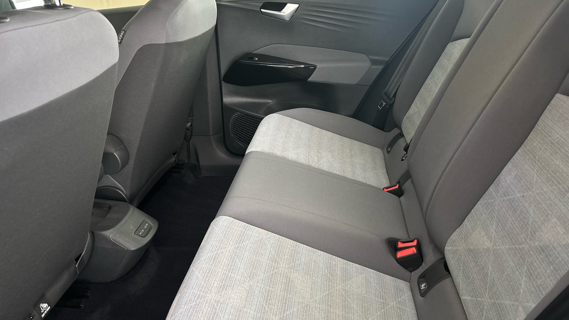 4020935 110kW Life Pure Performance 45kWh 5dr Auto