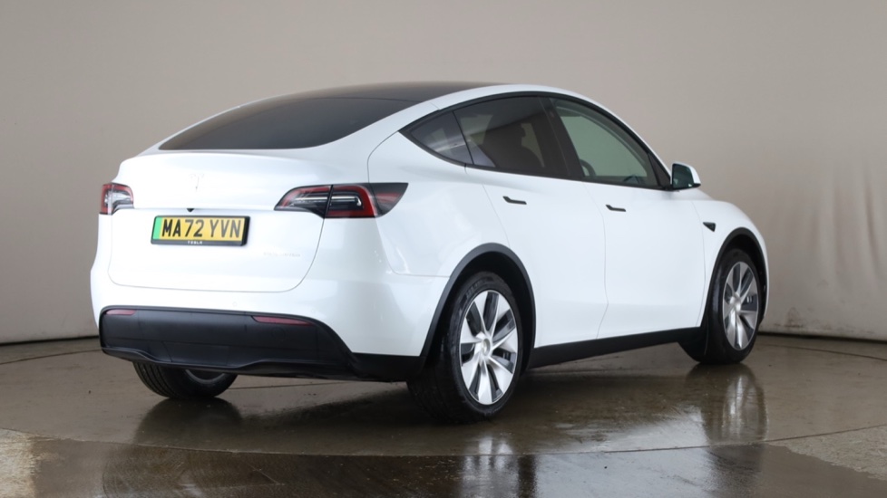TESLA MODEL Y Image 5