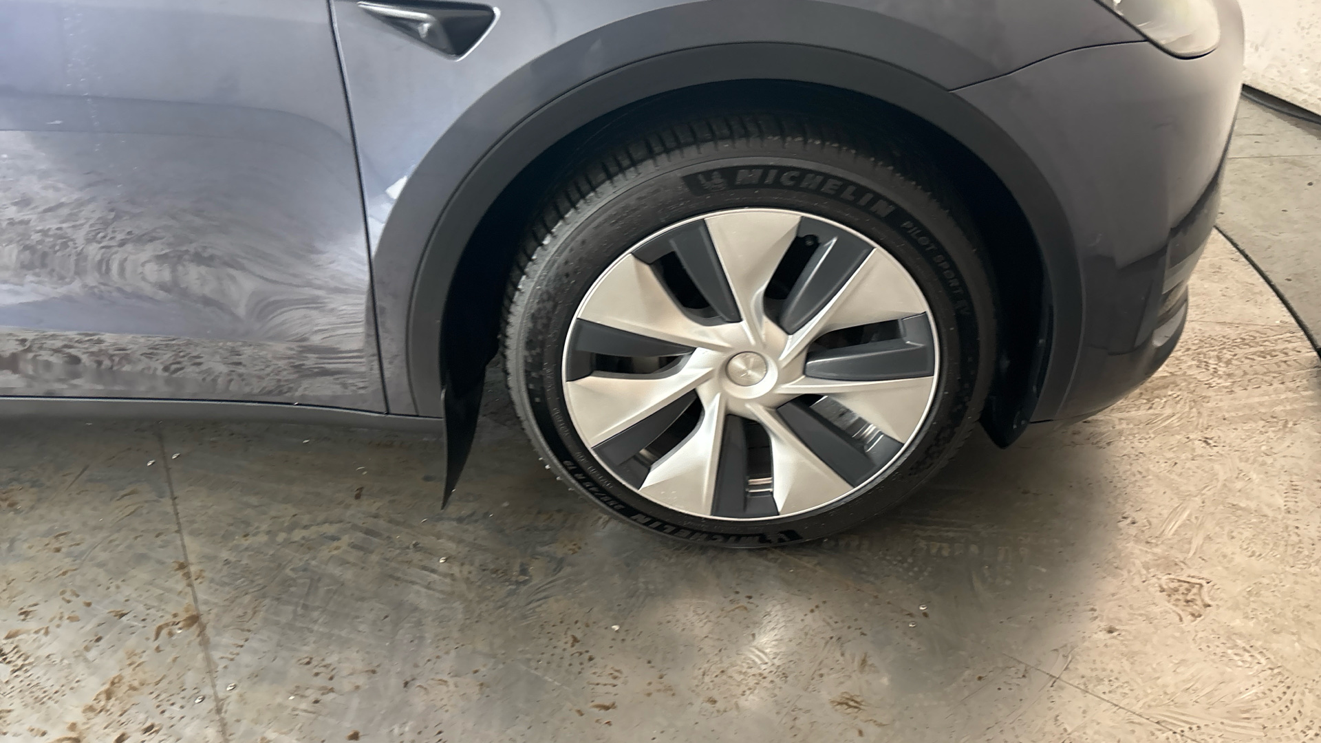 4020670 Long Range AWD 5dr Auto