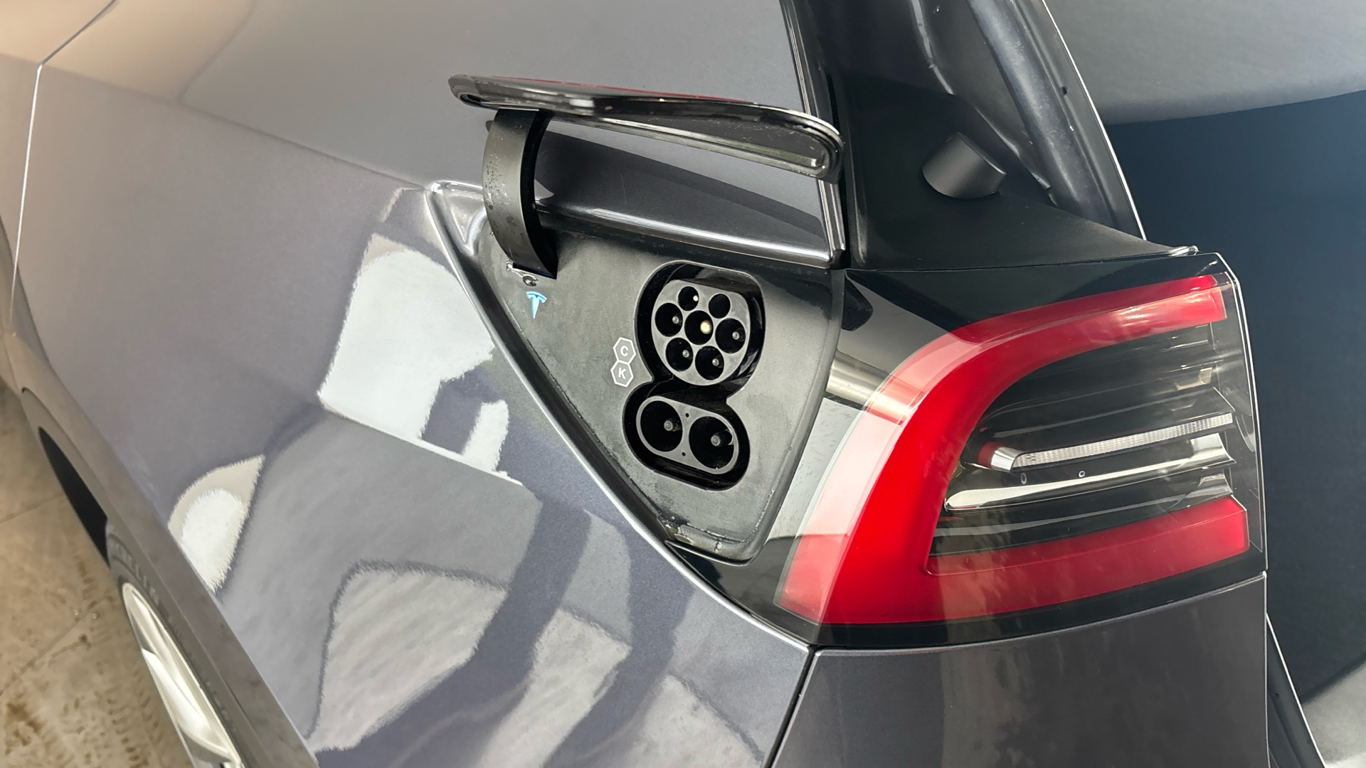 4020670 Long Range AWD 5dr Auto