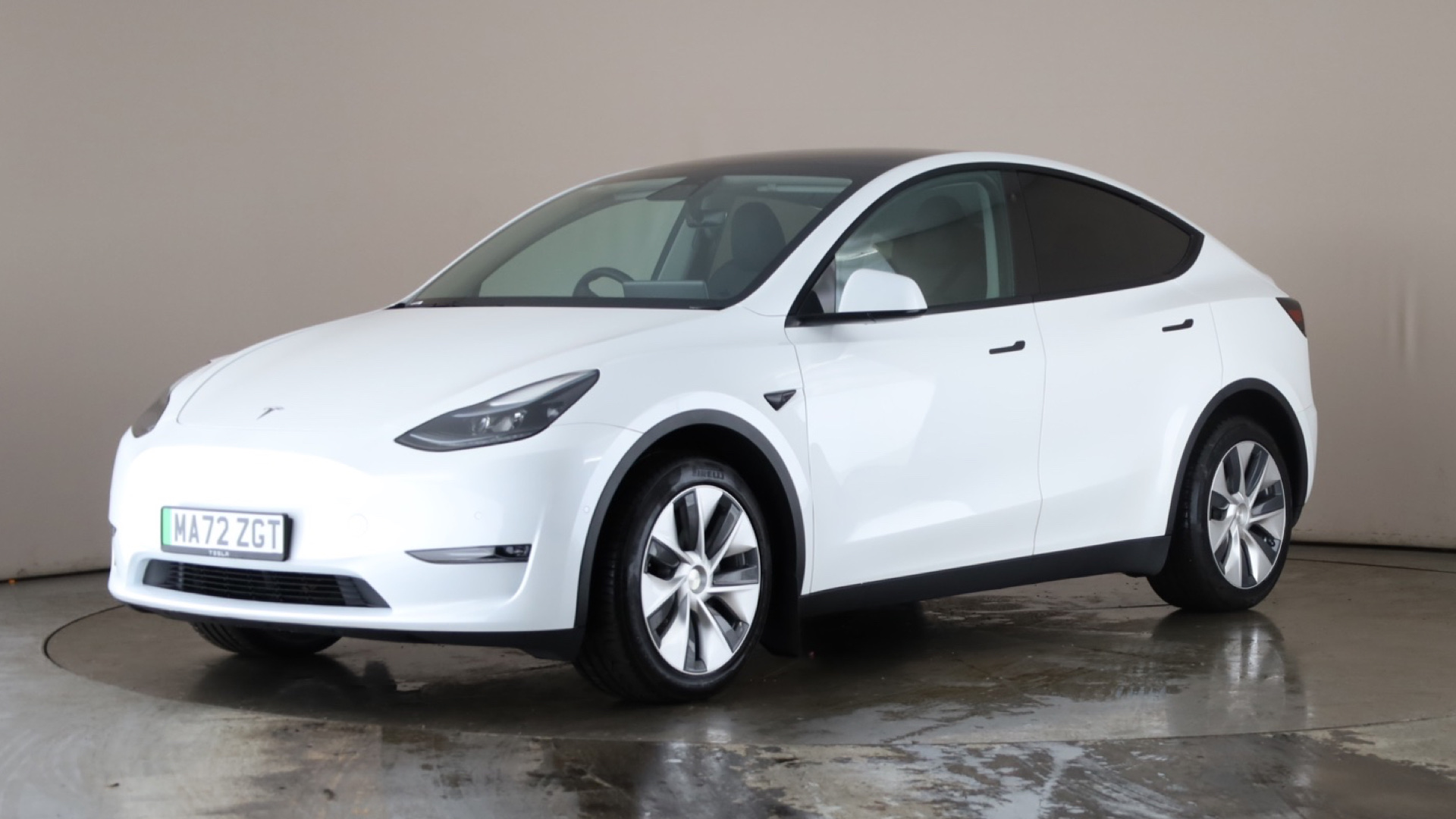 Tesla Model Y Long Range AWD 5dr Auto