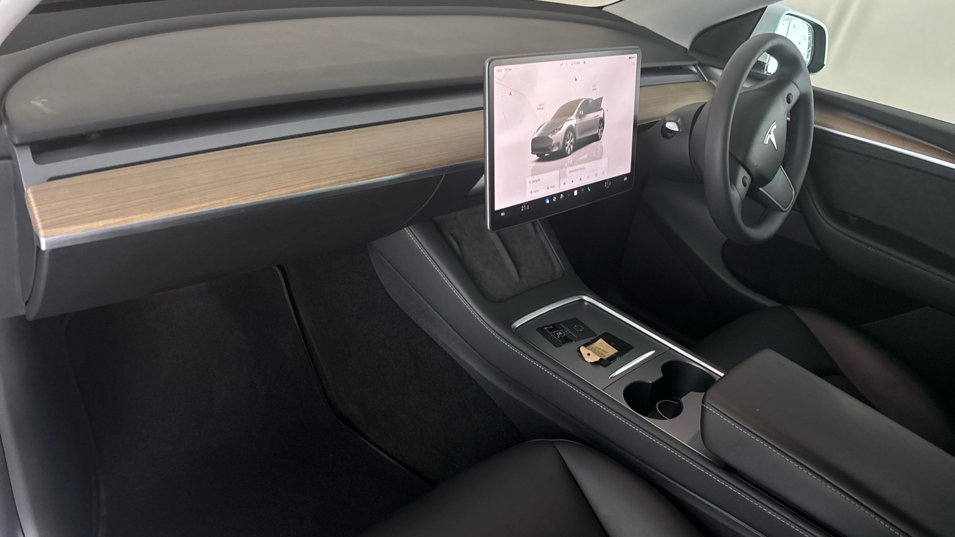 Tesla Model Y Long Range AWD 5dr Auto