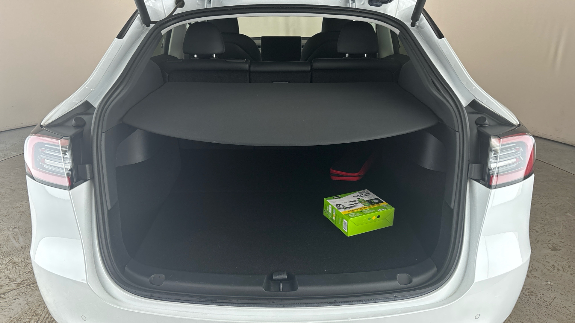 Tesla Model Y Long Range AWD 5dr Auto