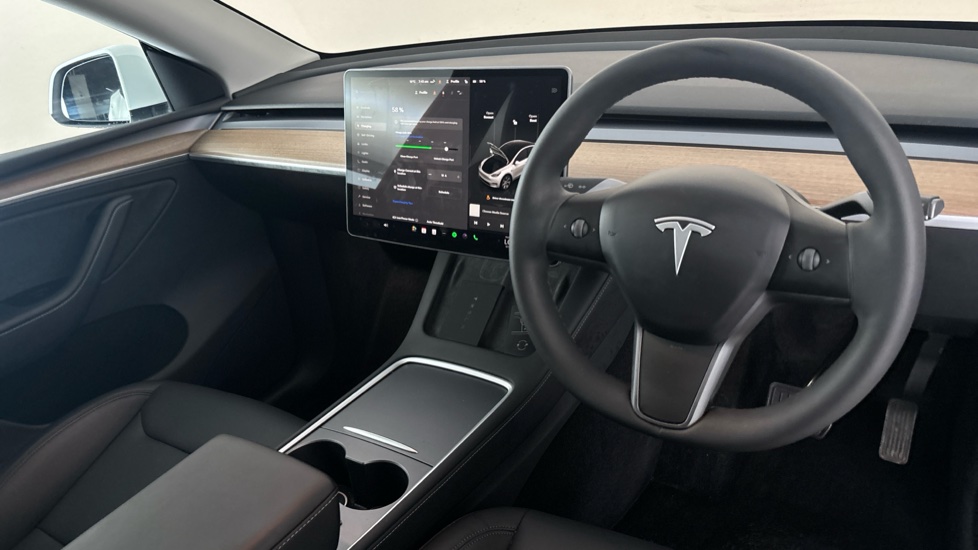 TESLA MODEL Y Image 9