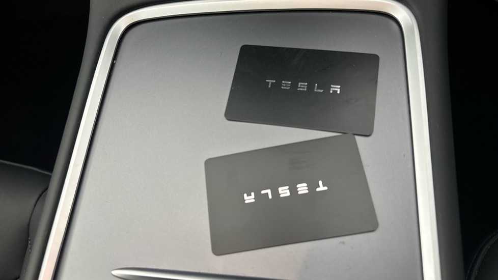 TESLA MODEL Y two keys