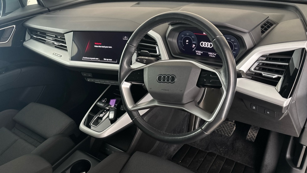AUDI Q4 Image 9