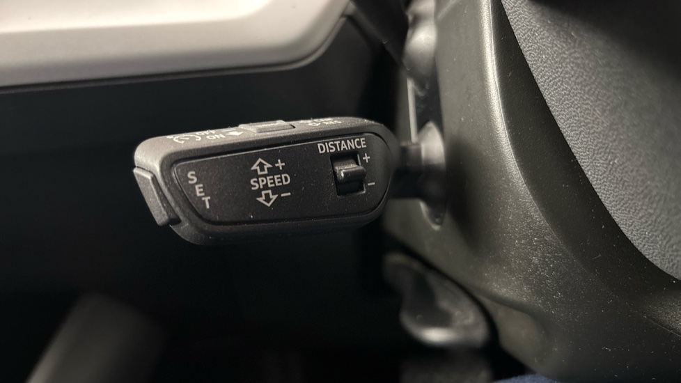 AUDI Q4 cruise control