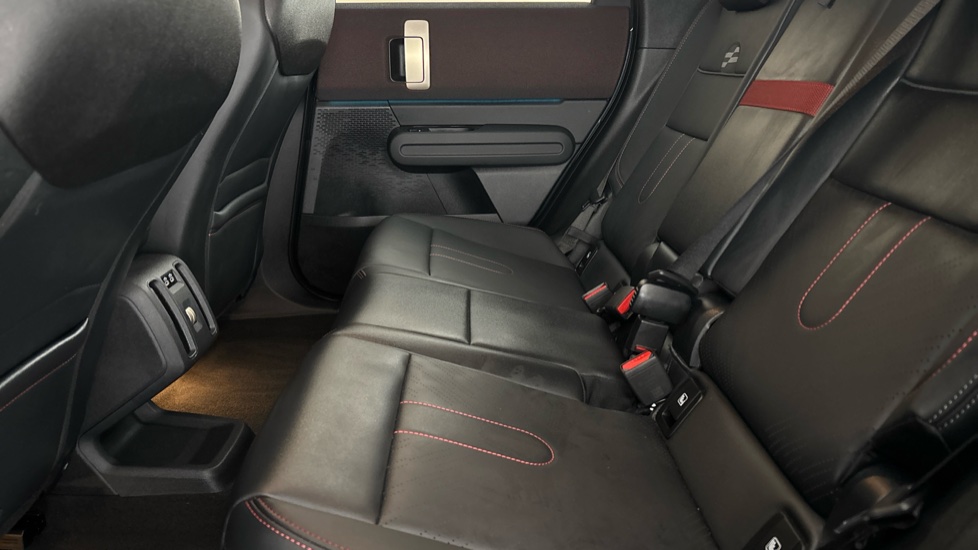 MINI COUNTRYMAN Image 14