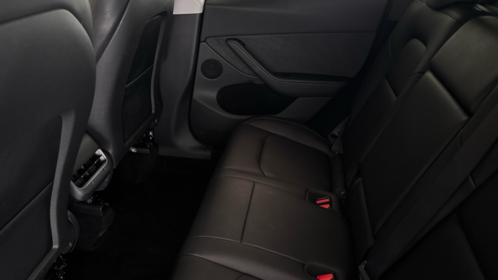 Tesla Model Y Image 14