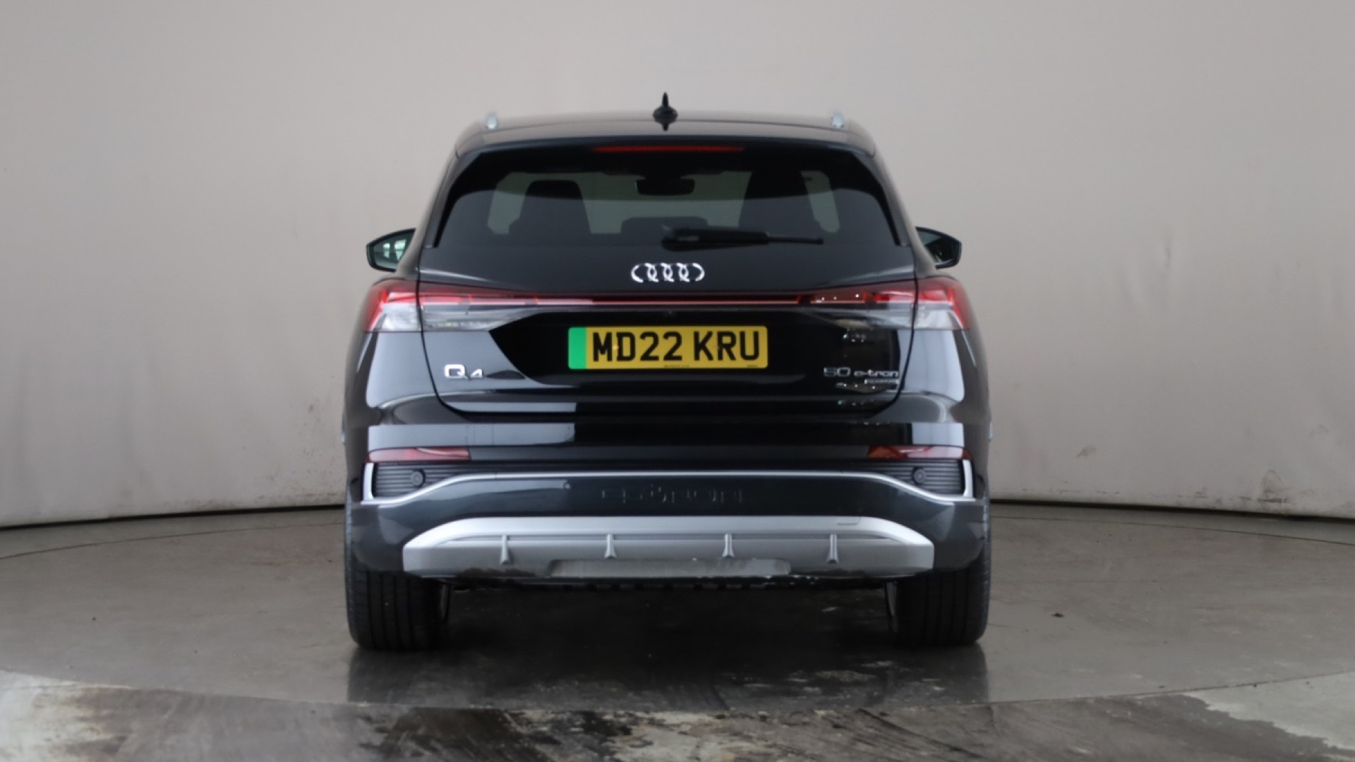 4027600 220kW 50 Quattro 82kWh S Line 5dr Auto C+S/Tech