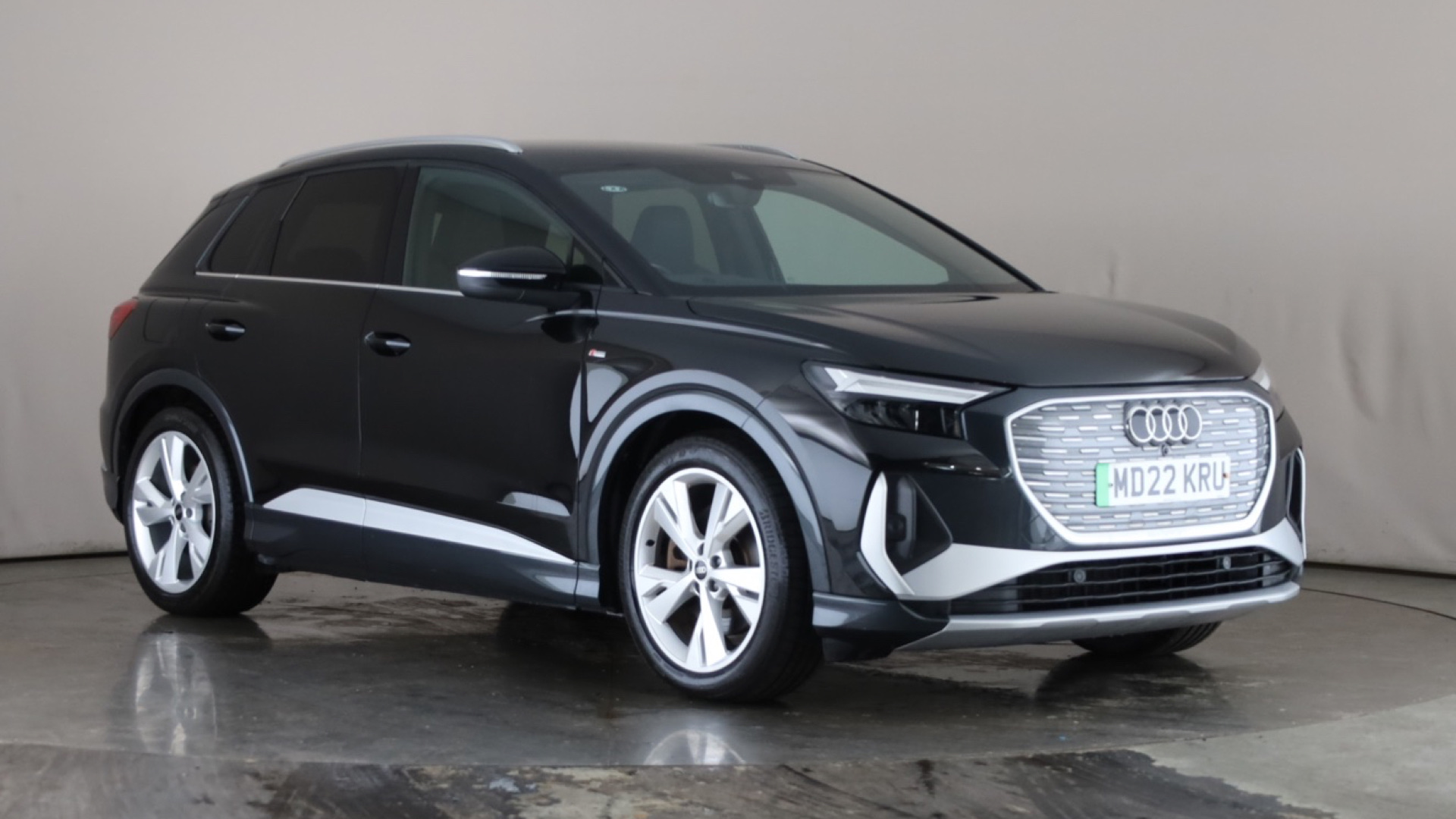 4027600 220kW 50 Quattro 82kWh S Line 5dr Auto C+S/Tech