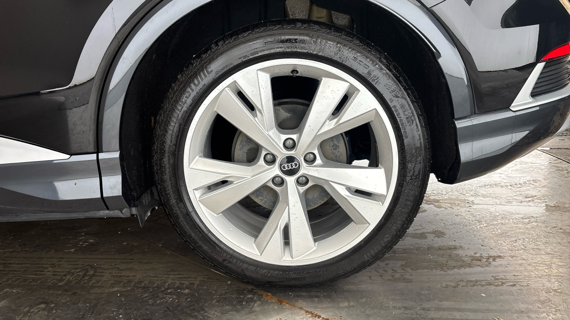 4027600 220kW 50 Quattro 82kWh S Line 5dr Auto C+S/Tech