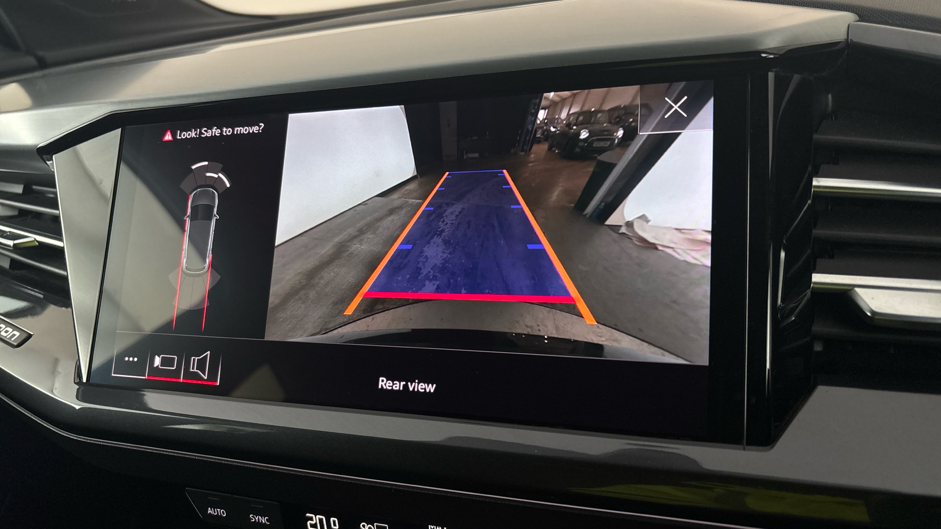 4027600 220kW 50 Quattro 82kWh S Line 5dr Auto C+S/Tech