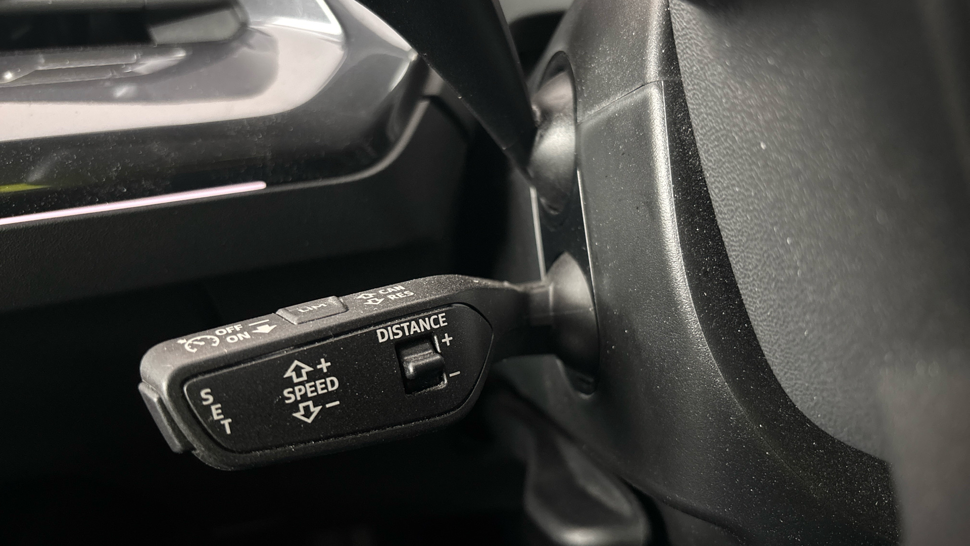 4027600 220kW 50 Quattro 82kWh S Line 5dr Auto C+S/Tech