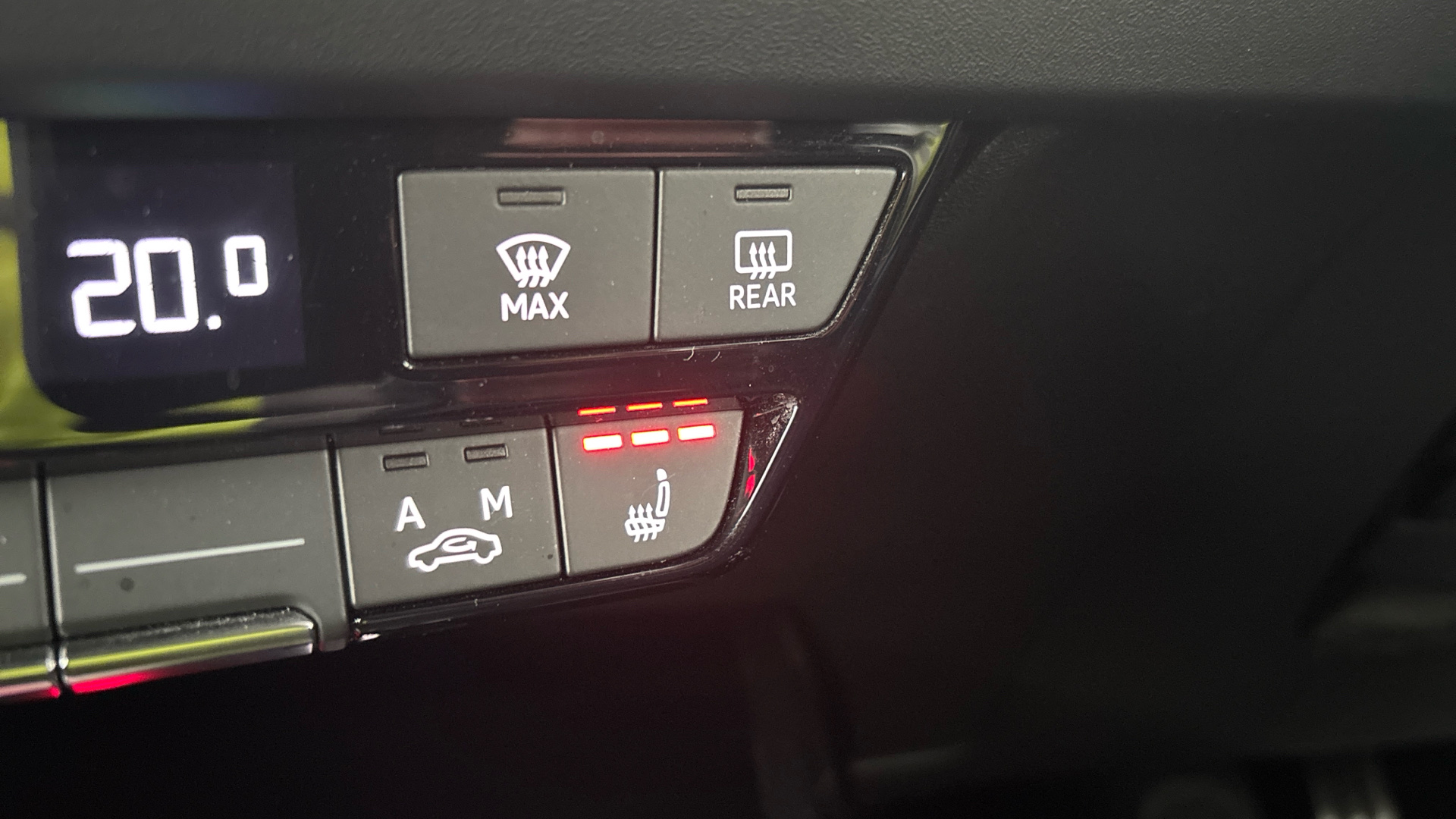 4027600 220kW 50 Quattro 82kWh S Line 5dr Auto C+S/Tech