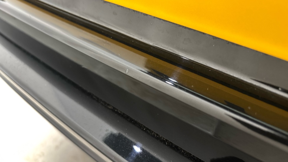 LAND ROVER RANGE ROVER SPORT Chips and scratches