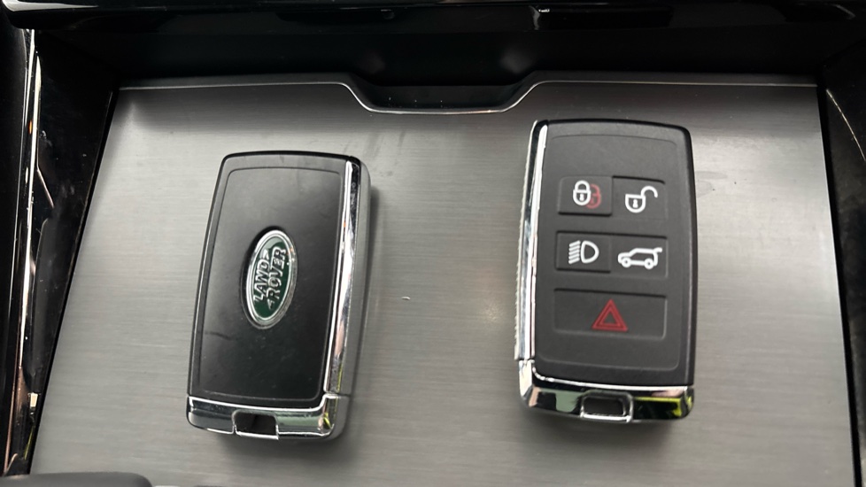 LAND ROVER RANGE ROVER SPORT two keys