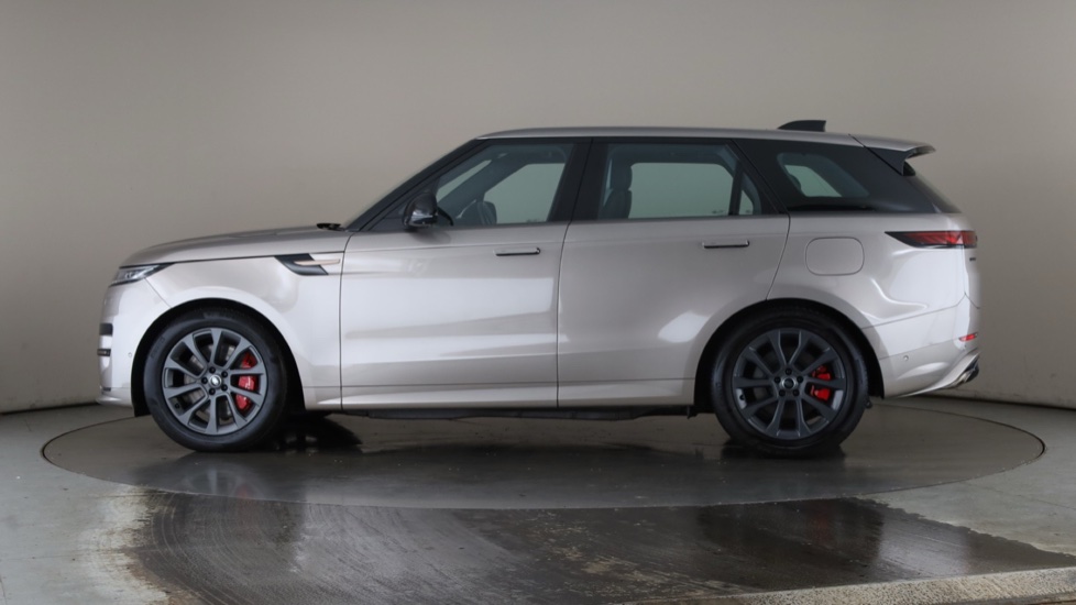 LAND ROVER RANGE ROVER SPORT Image 2
