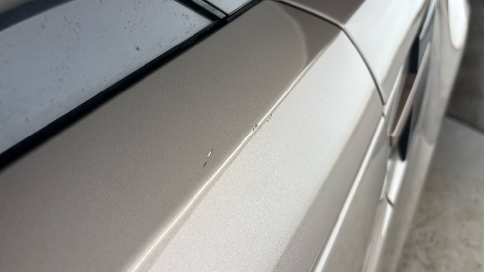 LAND ROVER RANGE ROVER SPORT Scratches