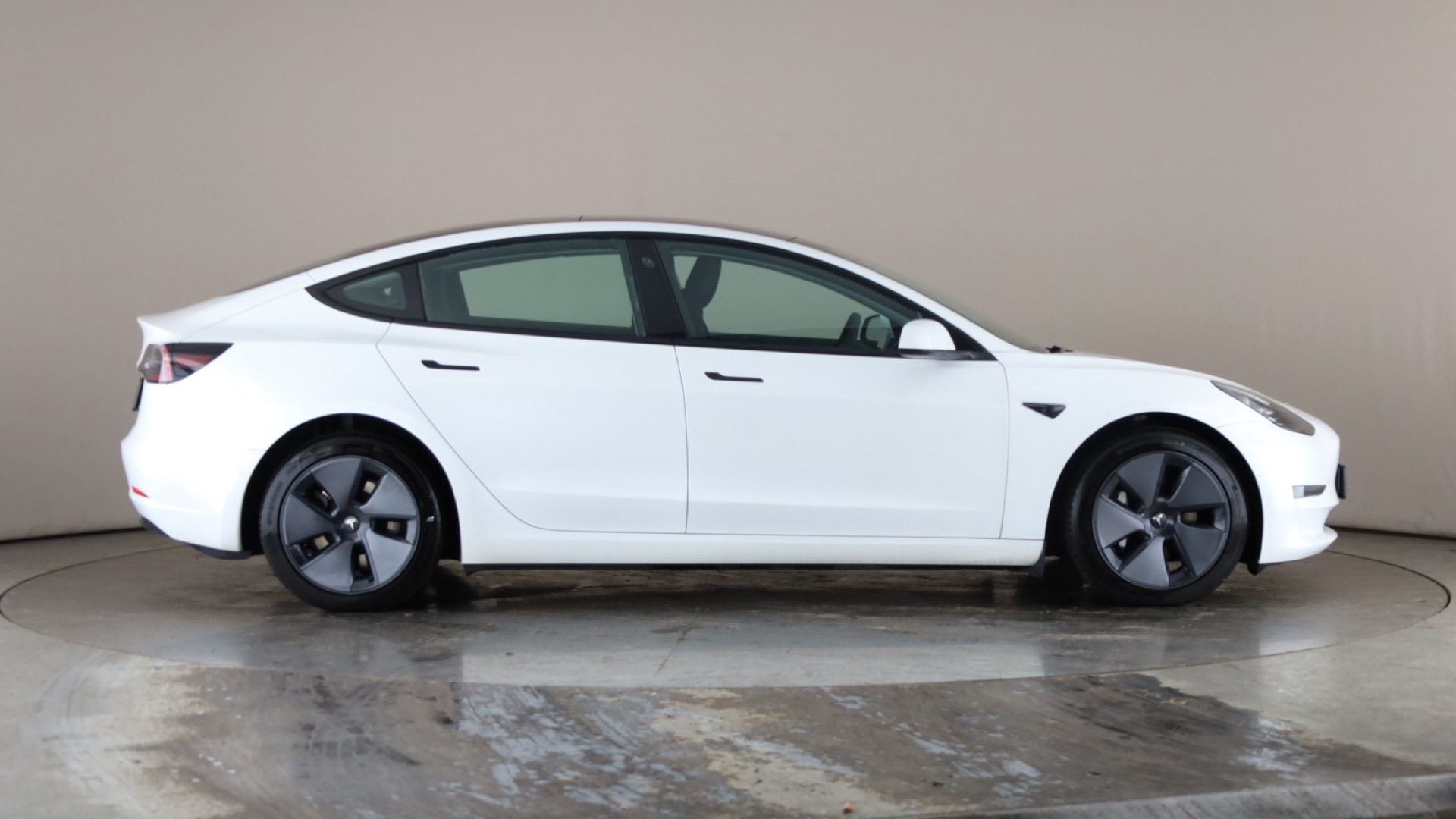 4027573 Long Range AWD 4dr Auto