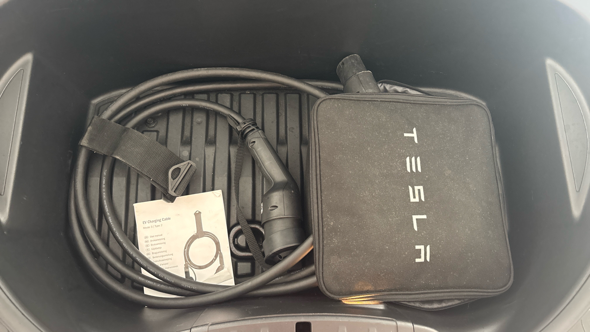 4027573 Long Range AWD 4dr Auto