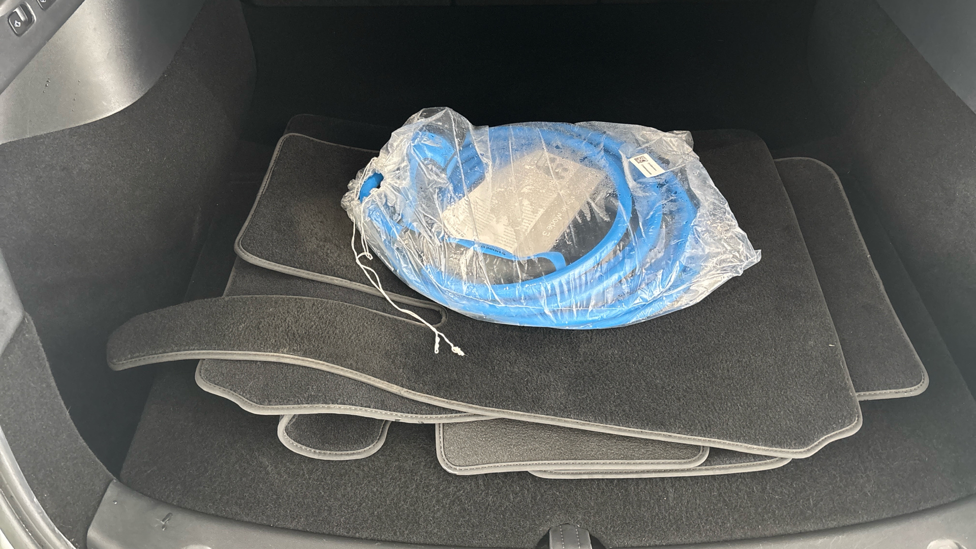 4027734 RWD 5dr Auto