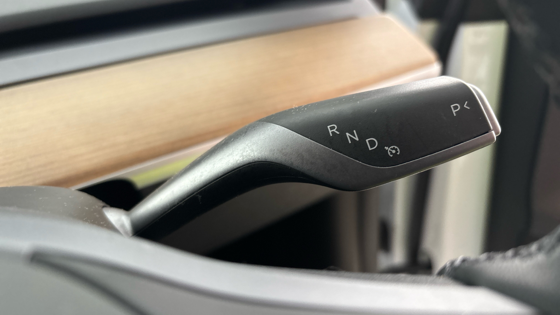 4027734 RWD 5dr Auto