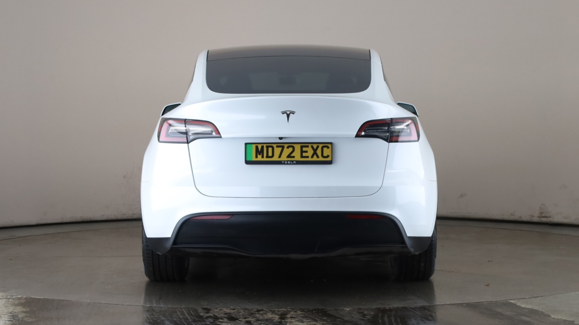 4027746 RWD 5dr Auto