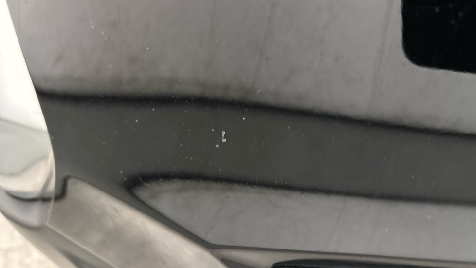 LEXUS UX Multiple chips