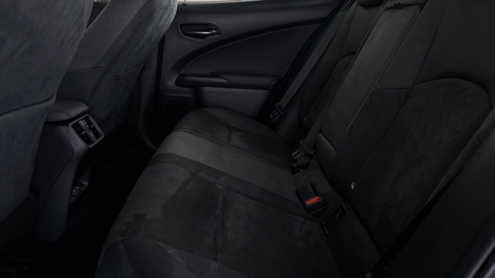 LEXUS UX Image 14