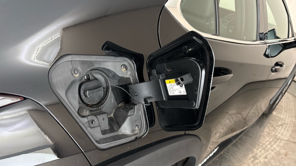 LEXUS UX Image 21