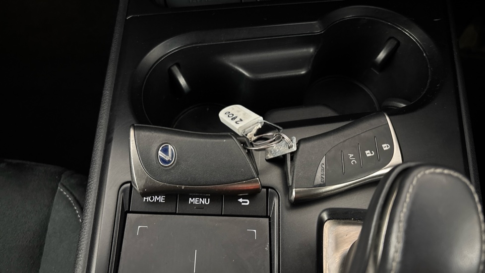 LEXUS UX 2 keys available