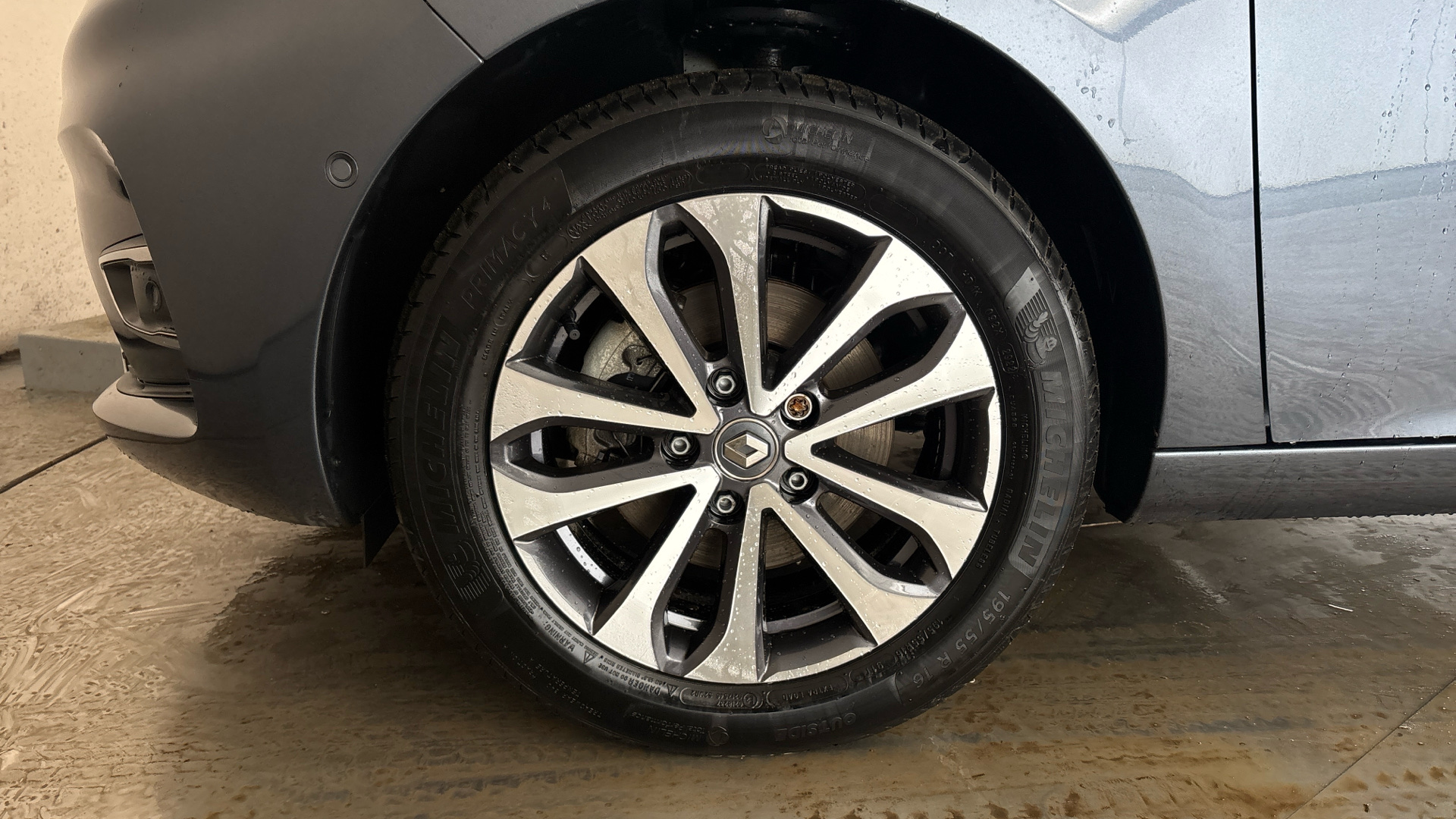 4070506 100kW GT Line + R135 50kWh Rapid Charge 5dr Auto