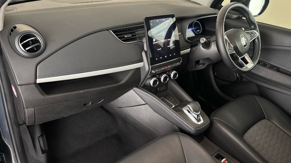 RENAULT ZOE Image 10