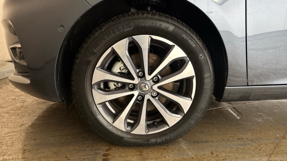 RENAULT ZOE Image 17