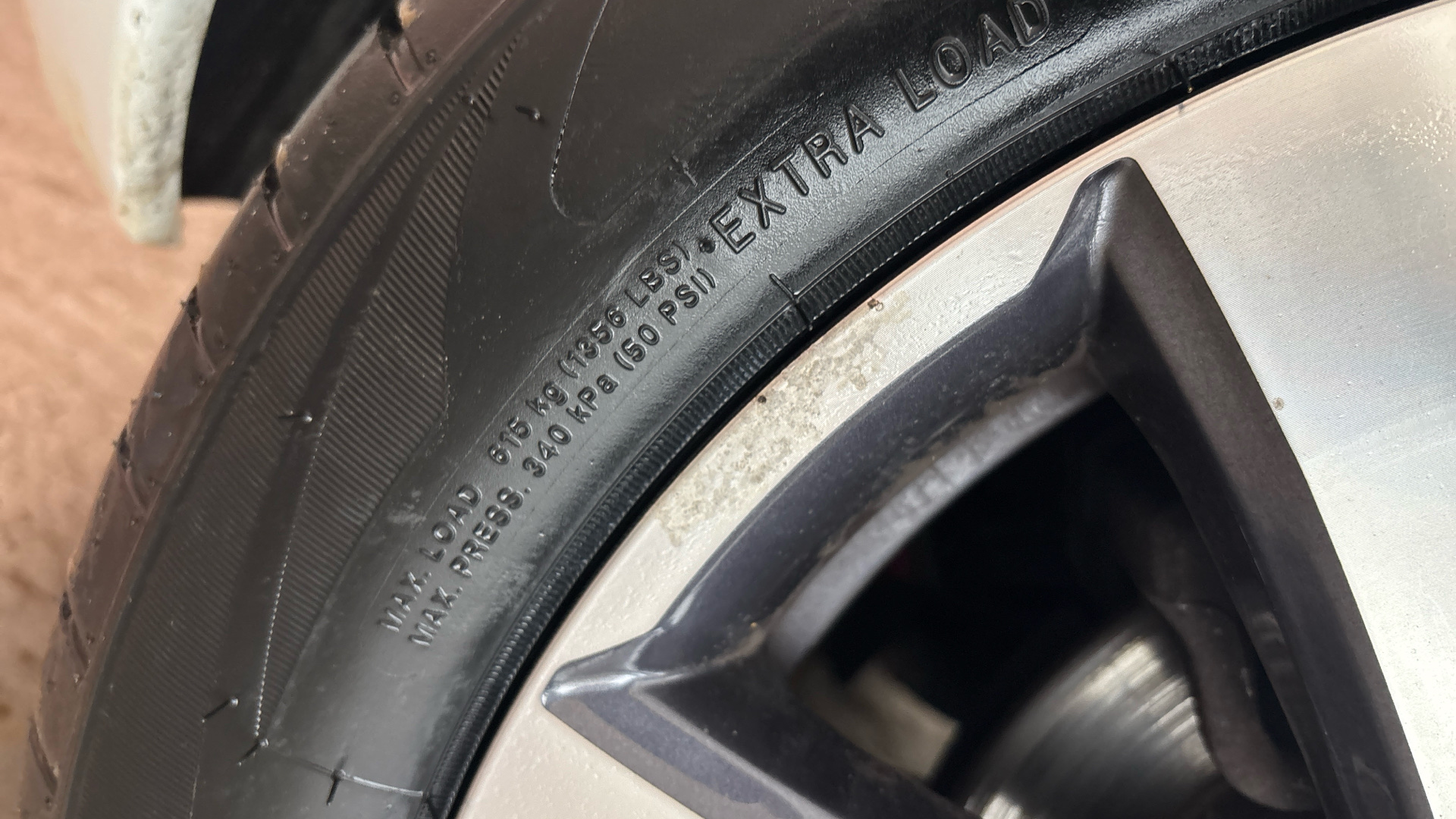 4020896 100kW GT Line + R135 50kWh Rapid Charge 5dr Auto